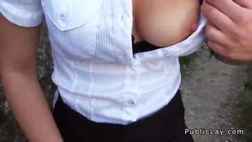 Magyar amatőr cicus suskáért szopikál és dug Thumb