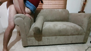 Amatőr szex a nagypicsájú szomszéd cafkával Thumb