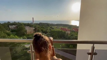 Hamar bedagadt a cerkám mikor észrevettem a ruhátlan csajomat és őrülten megkúrtam Thumb