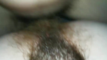 Egy nimfó bozontos pinás amatőr házaspár kinyalva és nyilvánvalóan vadul megpakolva Thumb